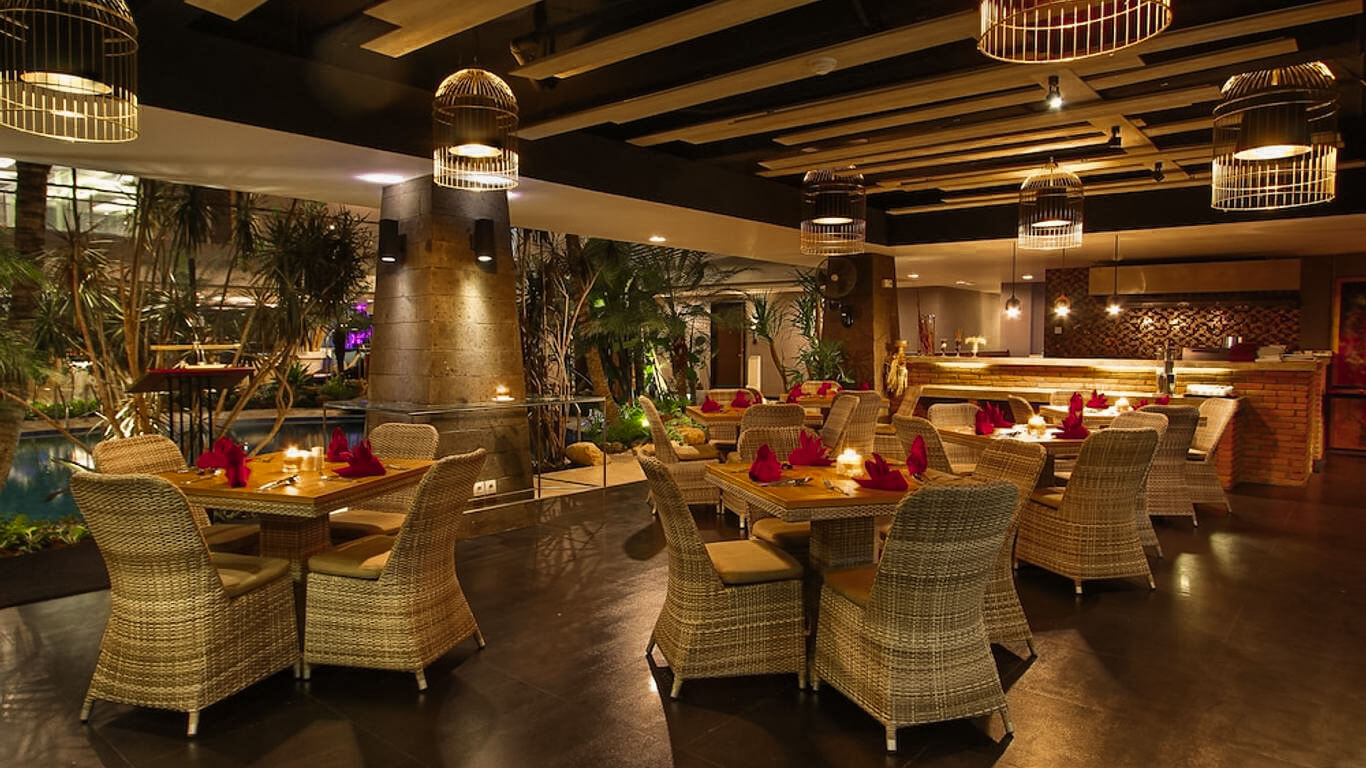 Amaroossa Hotel interior