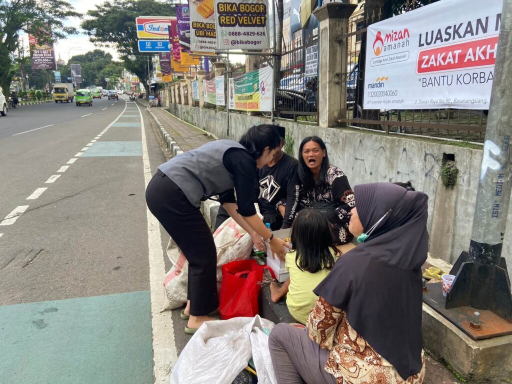 BERBAGI DI JUMAT BERKAH