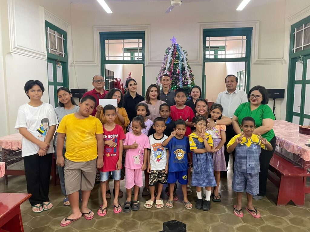 Sukacita Ibadah Natal Dan Kunjungan Panti Asuhan Amaroossa Hotels Indonesia — image 4